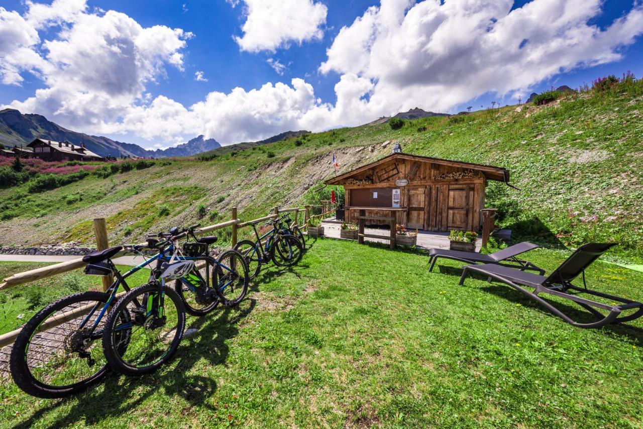 Hotel 3 Etoiles -Restaurant Le Pilatus Courchevel Exteriér fotografie