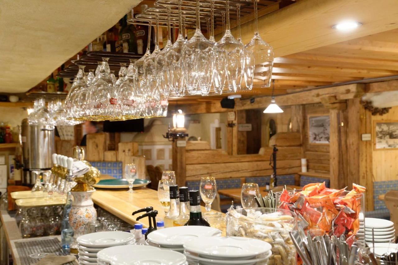 Hotel 3 Etoiles -Restaurant Le Pilatus Courchevel Exteriér fotografie