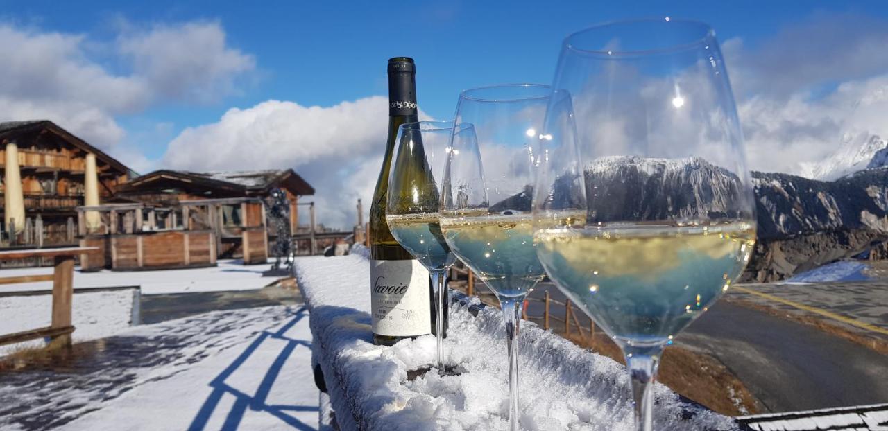 Hotel 3 Etoiles -Restaurant Le Pilatus Courchevel Exteriér fotografie