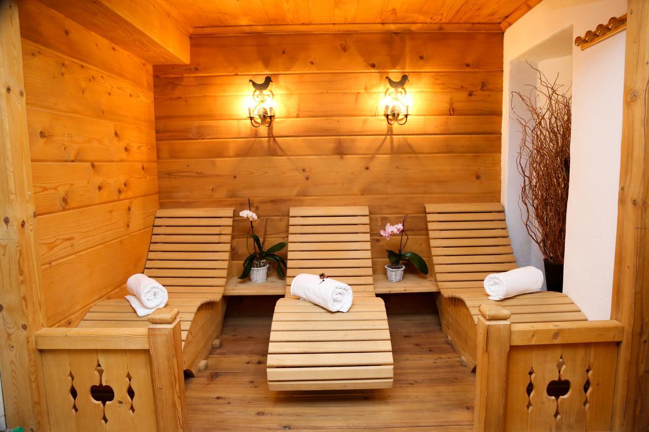Hotel 3 Etoiles -Restaurant Le Pilatus Courchevel Exteriér fotografie